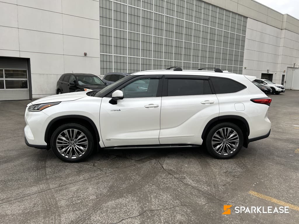 2021 Toyota Highlander Hybrid Limited AWD