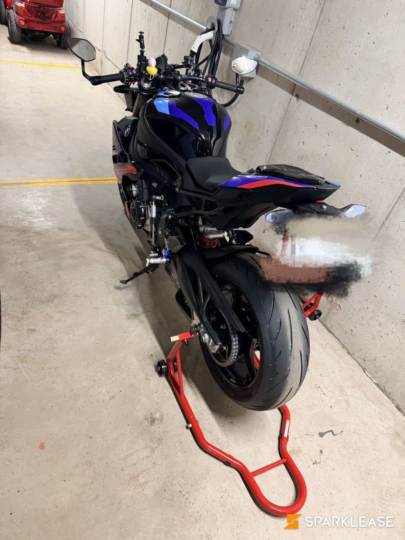 2025 BMW s1000r