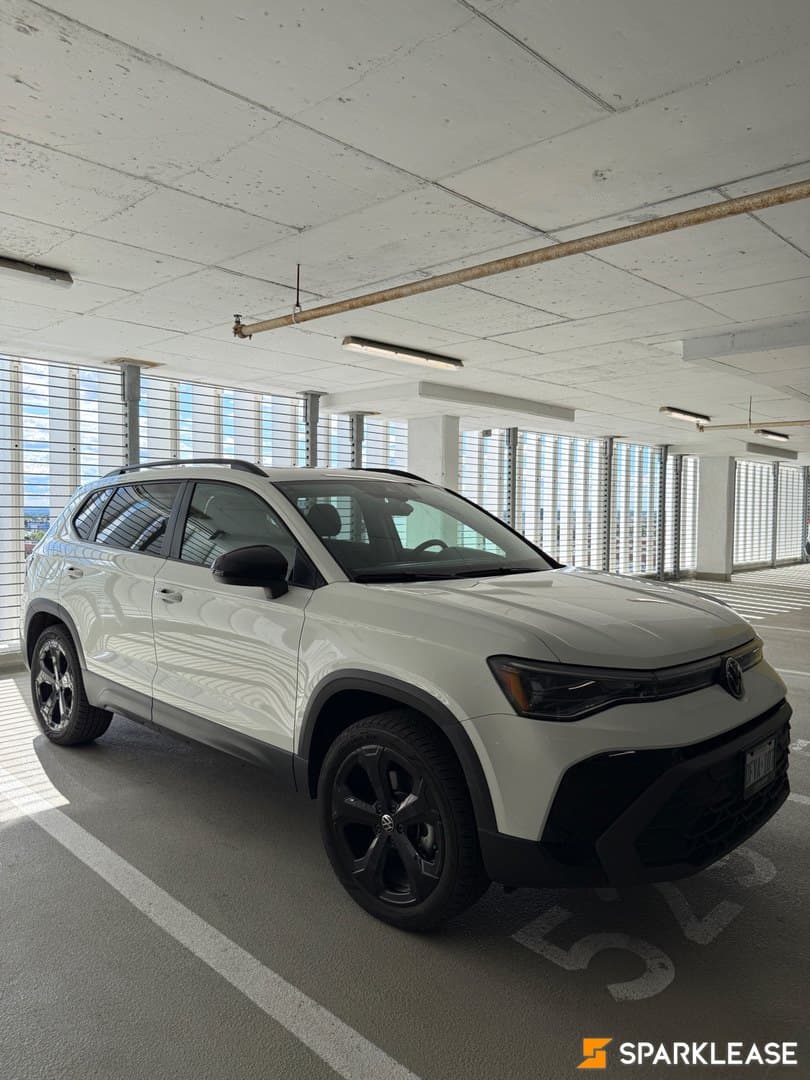 2025 Volkswagen Taos Comfortline Black E...