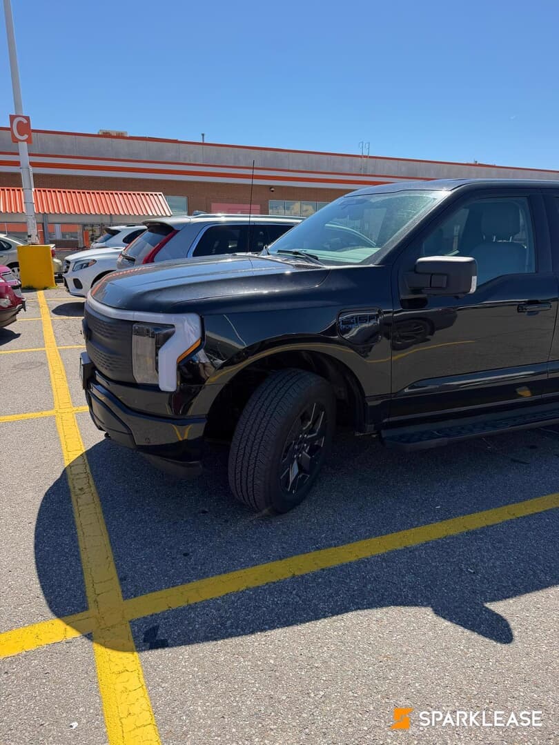 2025 Ford F-150 Lightning Flash 4WD Supe...
