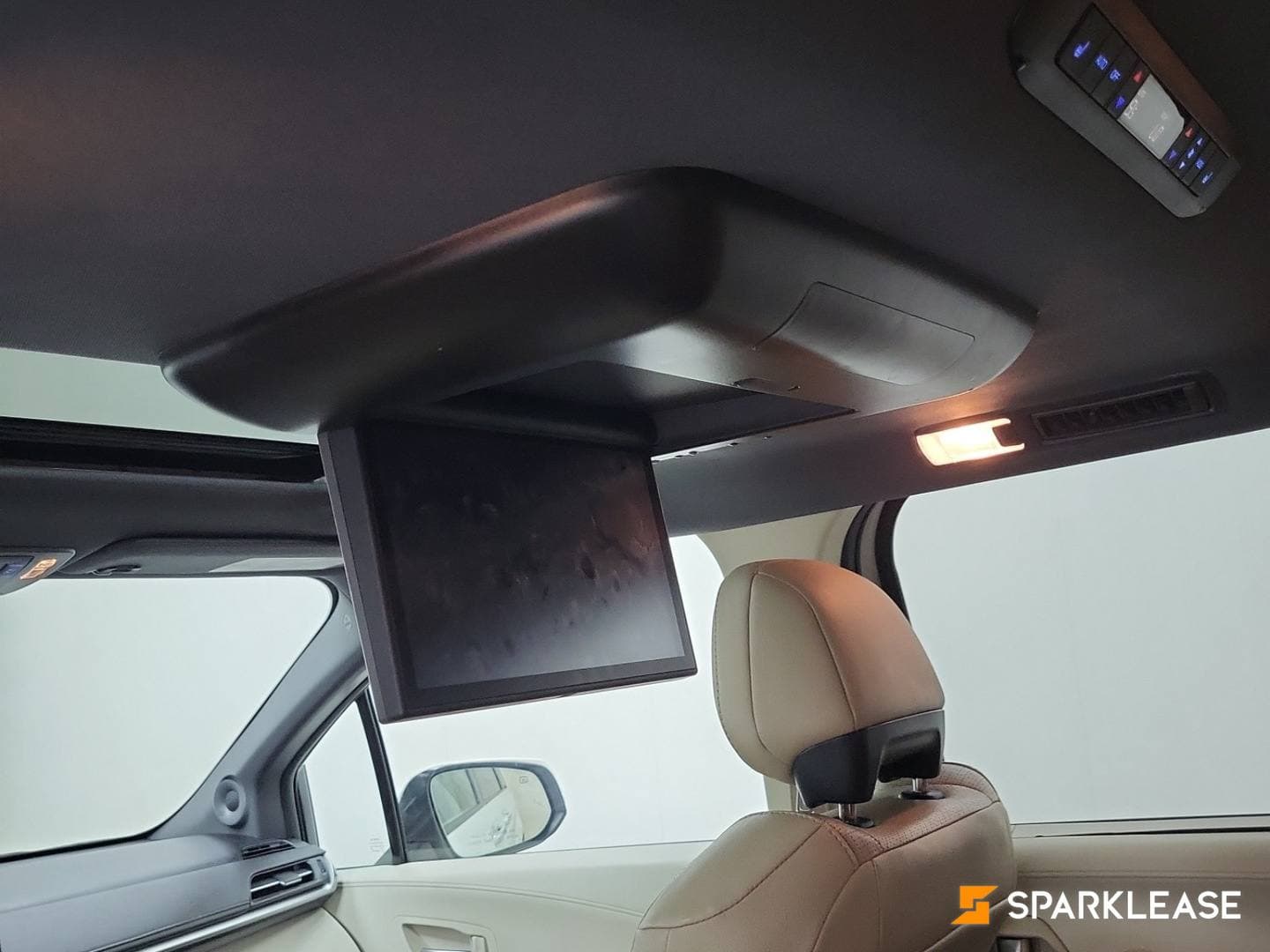 2021 Toyota Sienna XSE 7-Passenger AWD