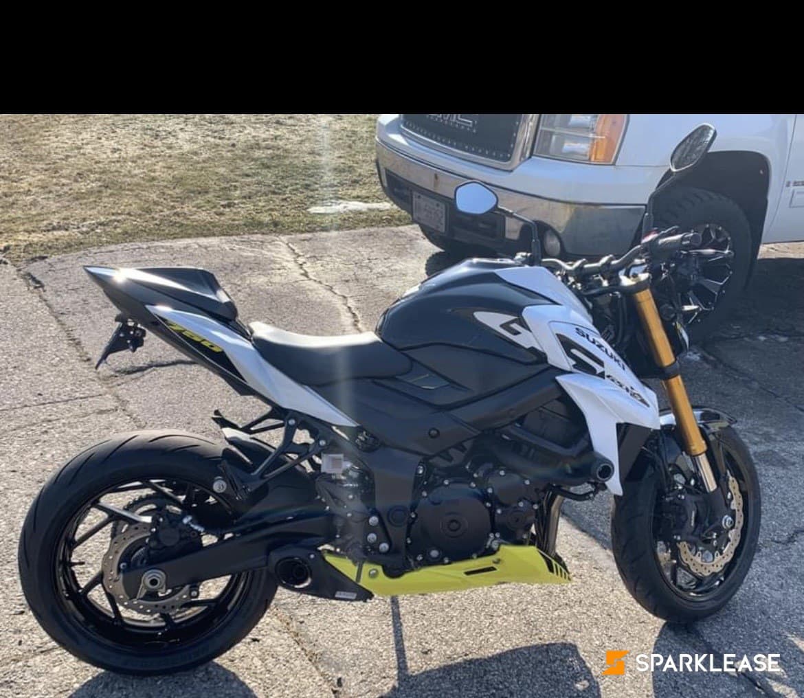 2022 GSX S750