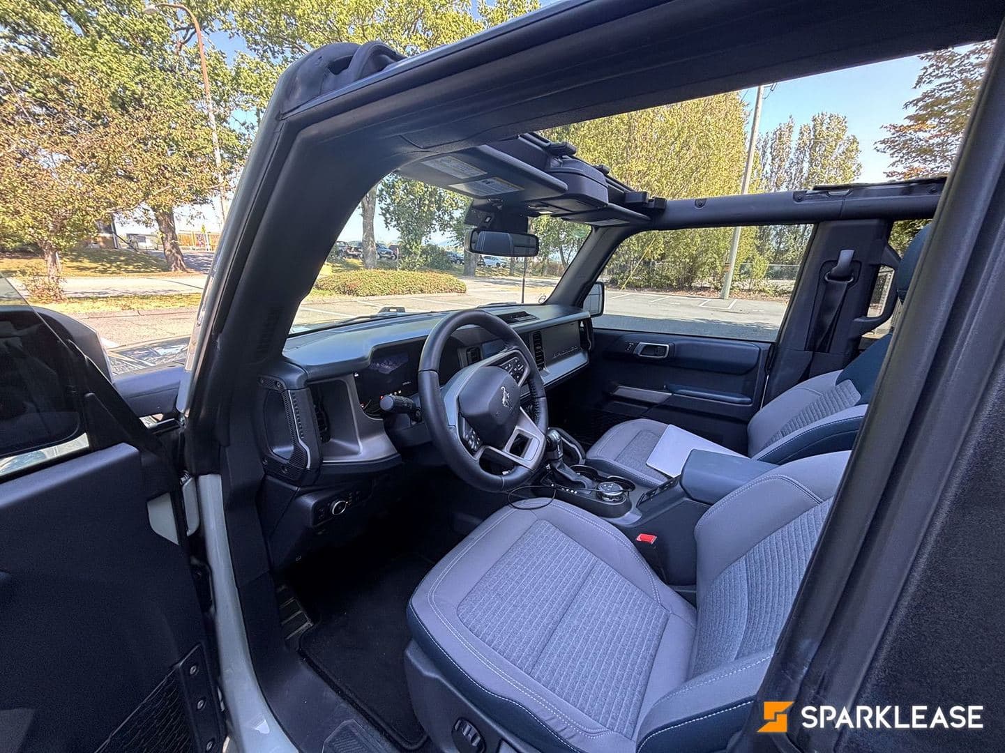 2023 Ford Bronco Outerbank 硬顶敞篷