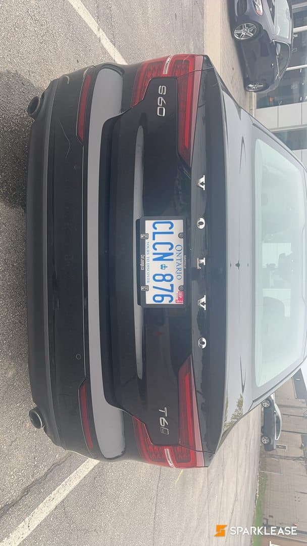 2020 Volvo S60 T6 AWD Momentum