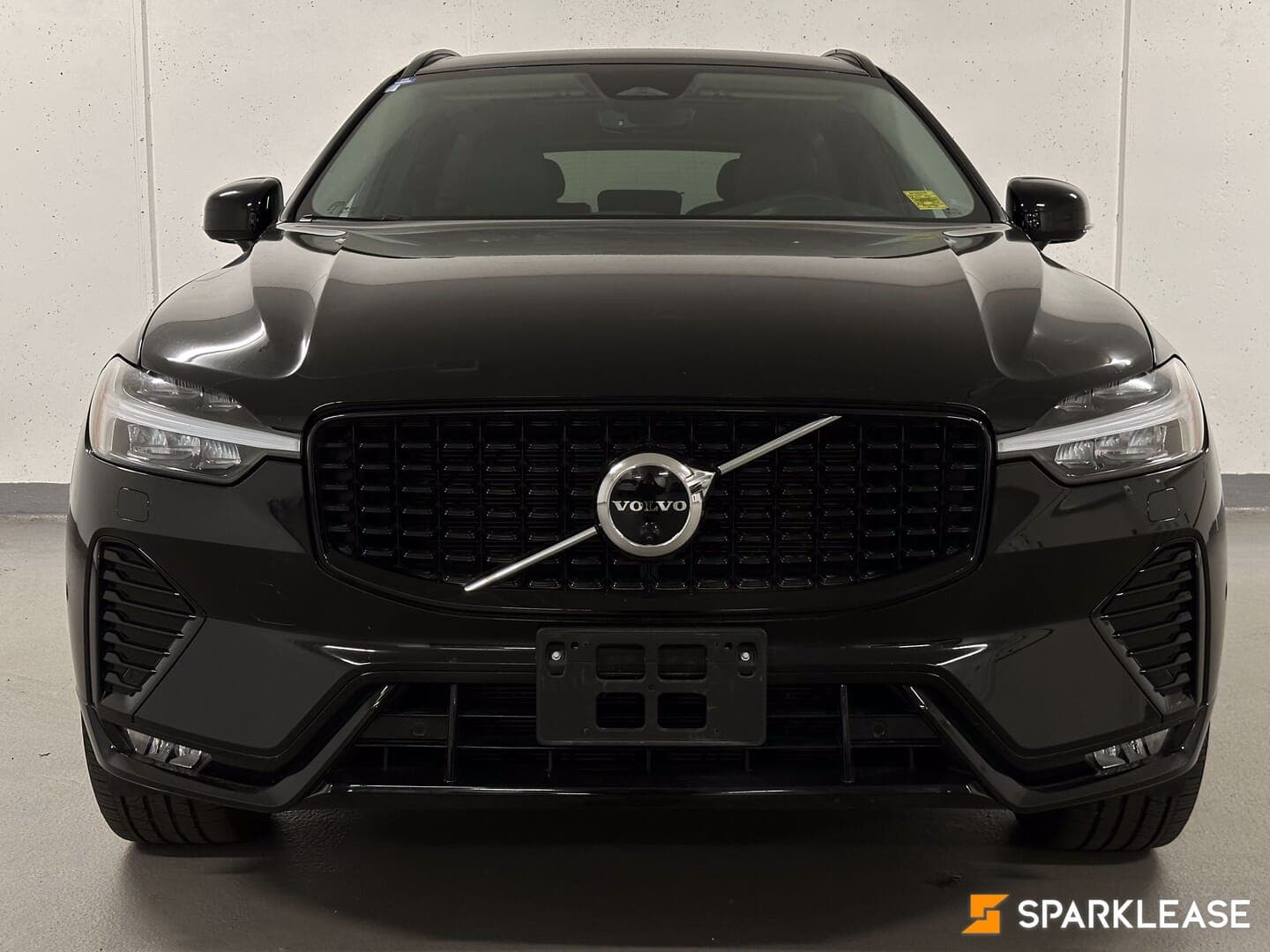 2023 Volvo  XC60  B6 AWD Plus Dark Theme 