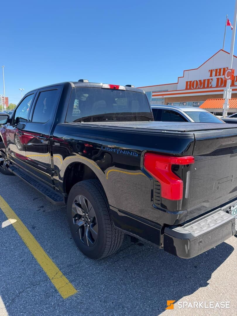 2025 Ford F-150 Lightning Flash 4WD Supe...