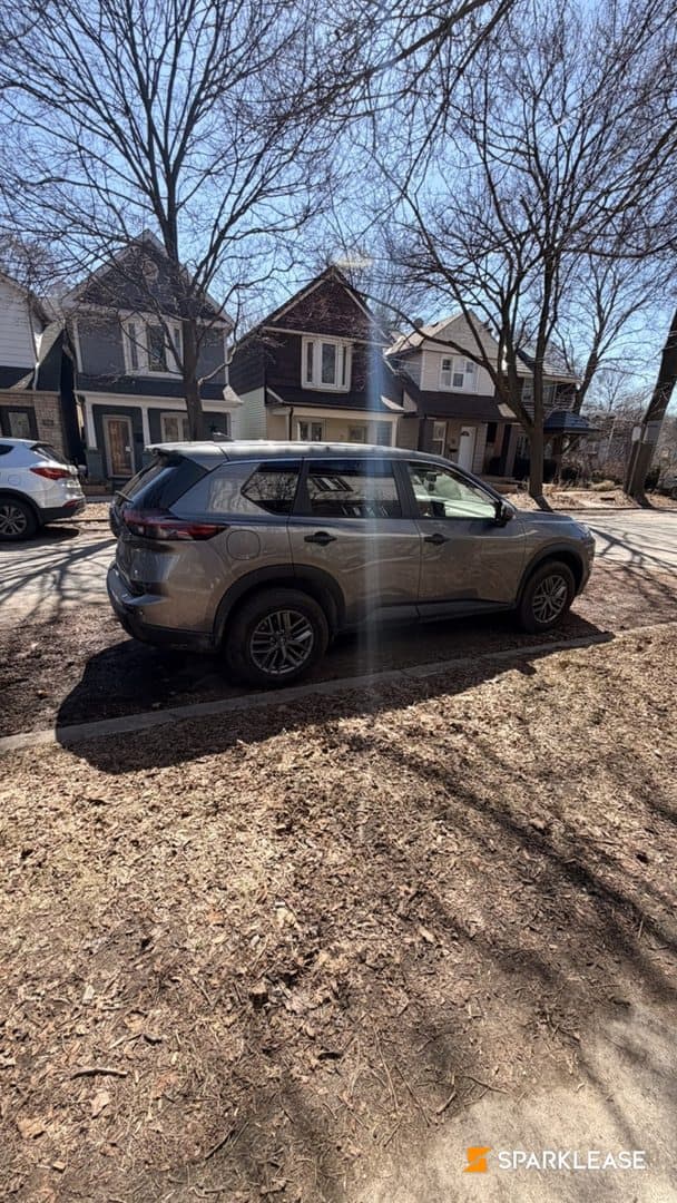 2025 Nissan Rogue AWD S | Finance Takeov...