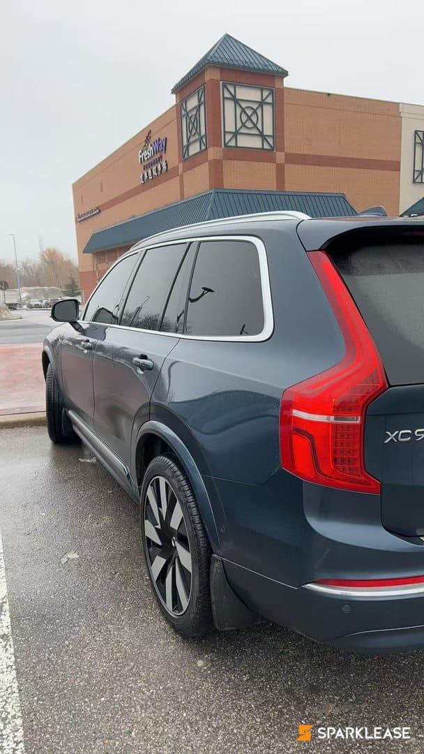 2025 Volvo XC90 Plug-In Hybrid 2025.5 T8...