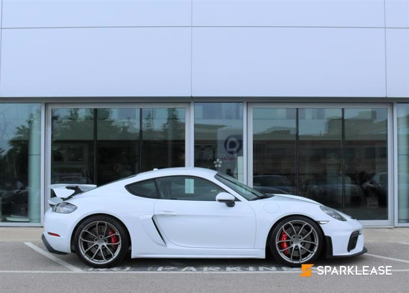 2022 Porsche 718 Cayman GT4 Coupe