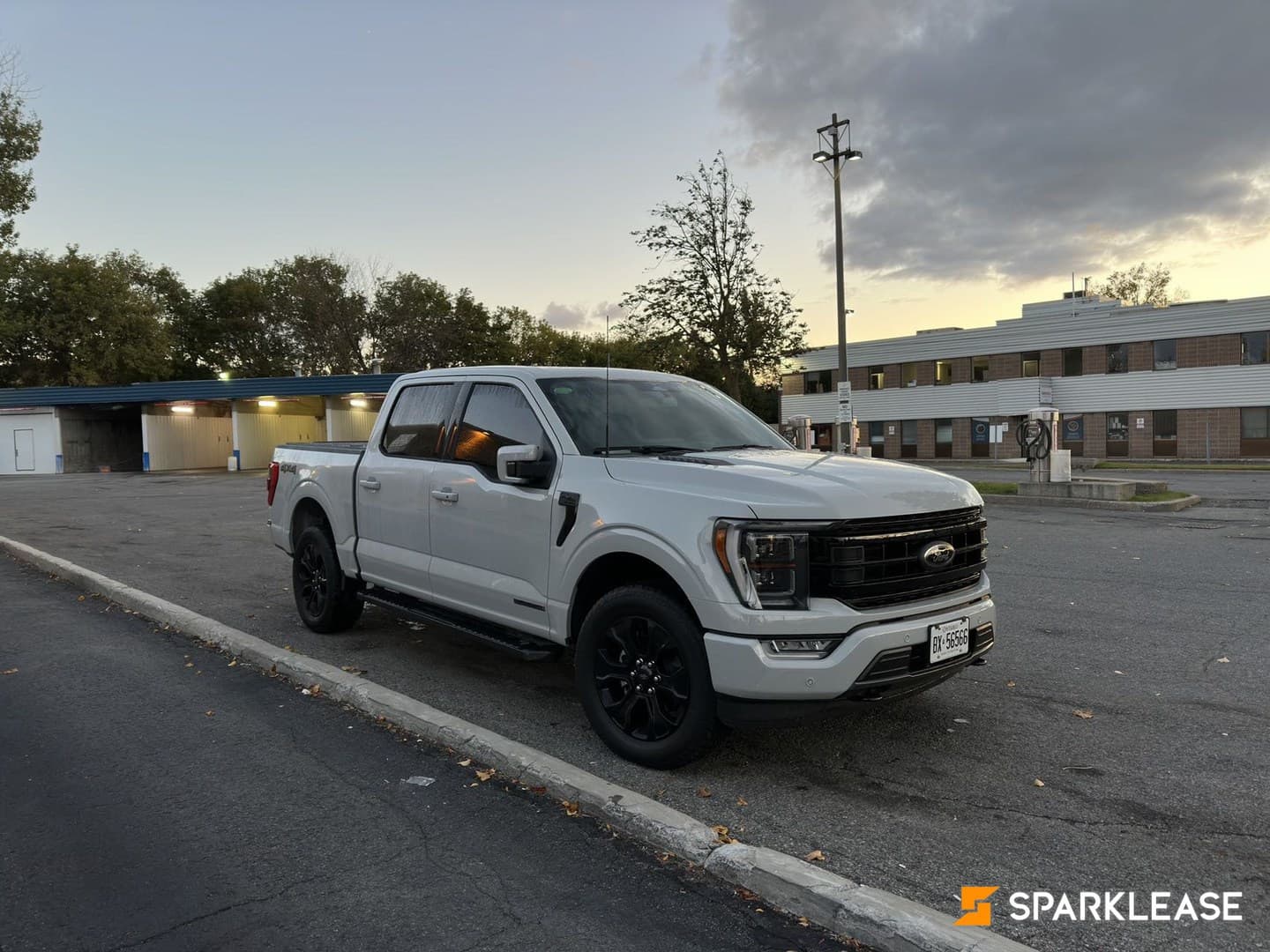 2023 Ford F-150 LARIAT 4WD SuperCrew 5.5' Box