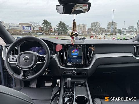 2022 Volvo XC60 Recharge T8 eAWD PHEV R-...