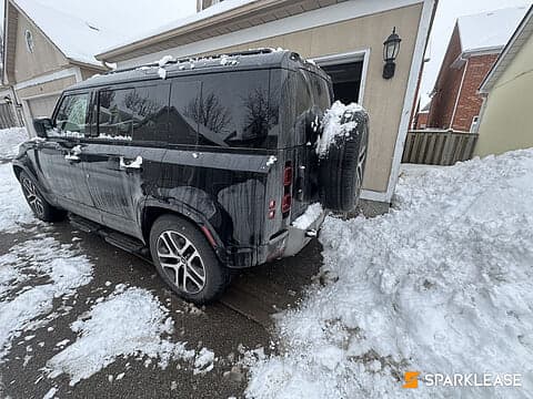 2025 Land Rover Defender 110 P400 X-Dynamic SE