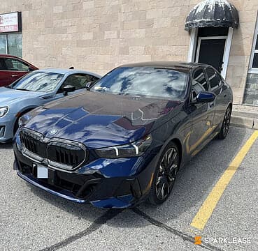 2025 BMW 5 Series 550e xDrive Sedan