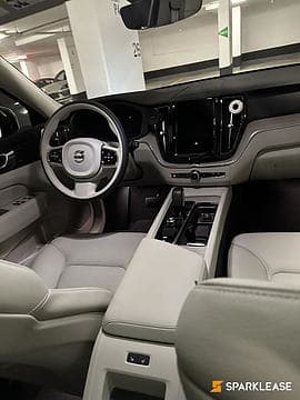 2023 Volvo XC60 B6 AWD Plus Dark Theme