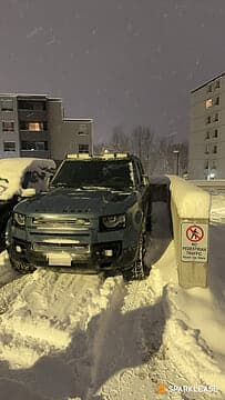 2023 Land Rover Defender 110 X-Dynamic SE AWD