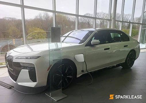 2024 BMW 750e 超值Demo