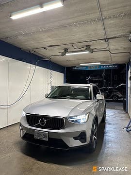 2023 Volvo XC40 B5 AWD Plus Bright Theme