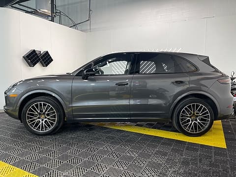 2022 Porsche Cayenne S Platinum Edition