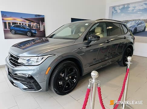 2024 Volkswagen Tiguan Comfortline R-Lin...