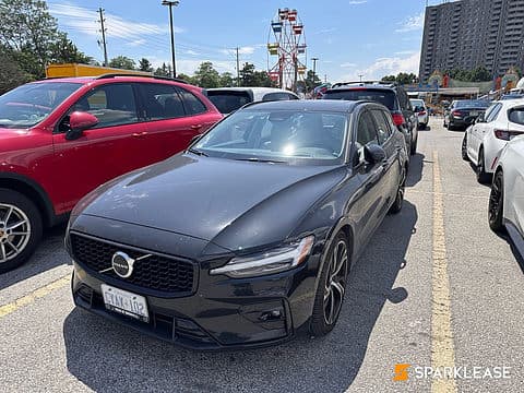 2023 Volvo V60 B6 AWD Ultimate Dark Theme