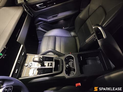 2021 Porsche Cayenne 