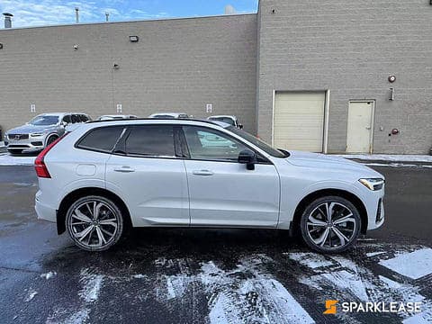 2022 Volvo XC60 B6 AWD R-Design