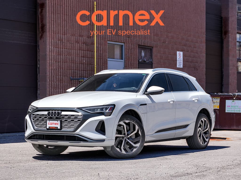 2024 Audi Q8 e-tron e-tron Premium quattro AWD ,Clean Carfax ,Sunroof