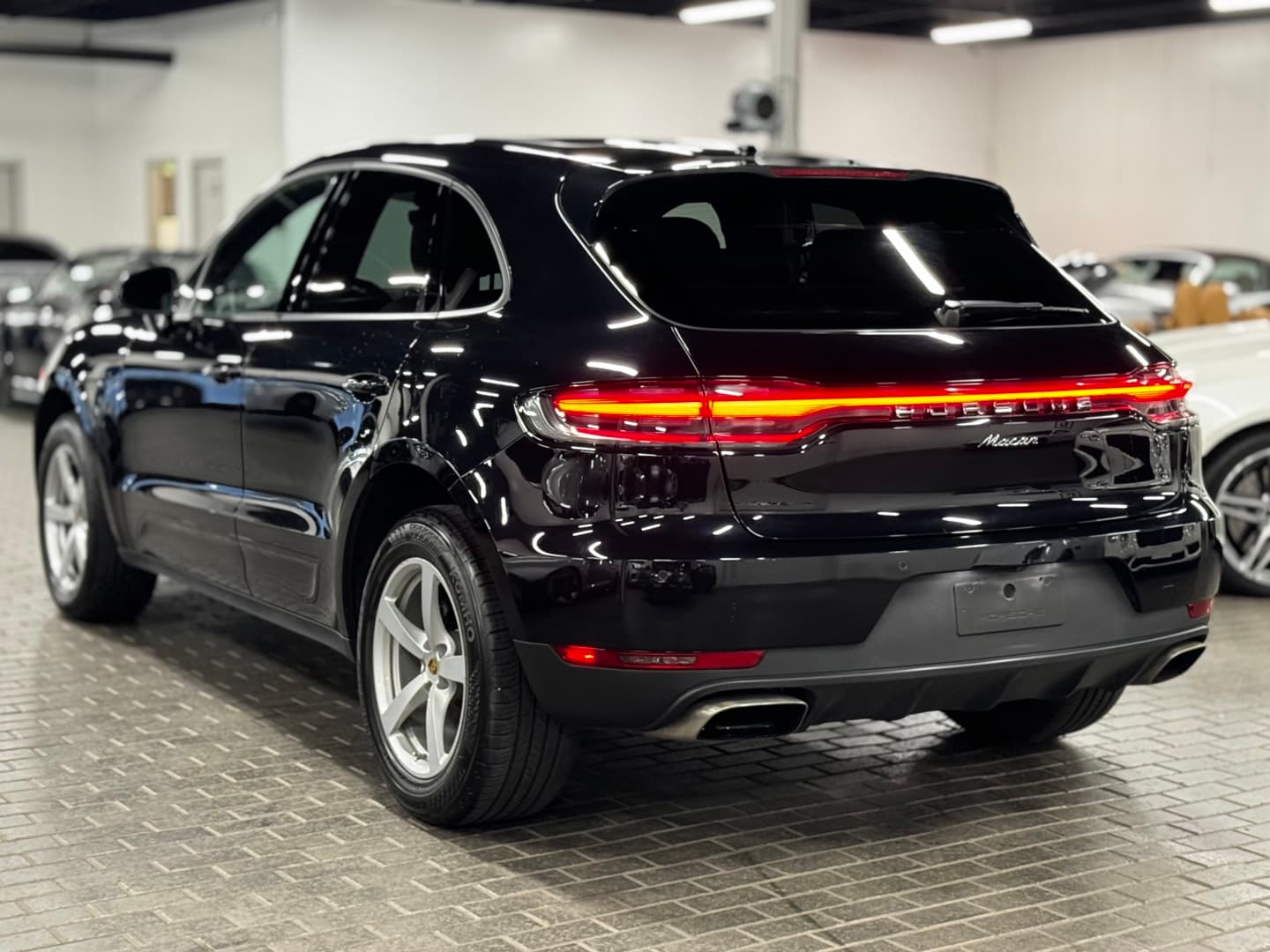 2019 Porsche Macan 2.0 AWD