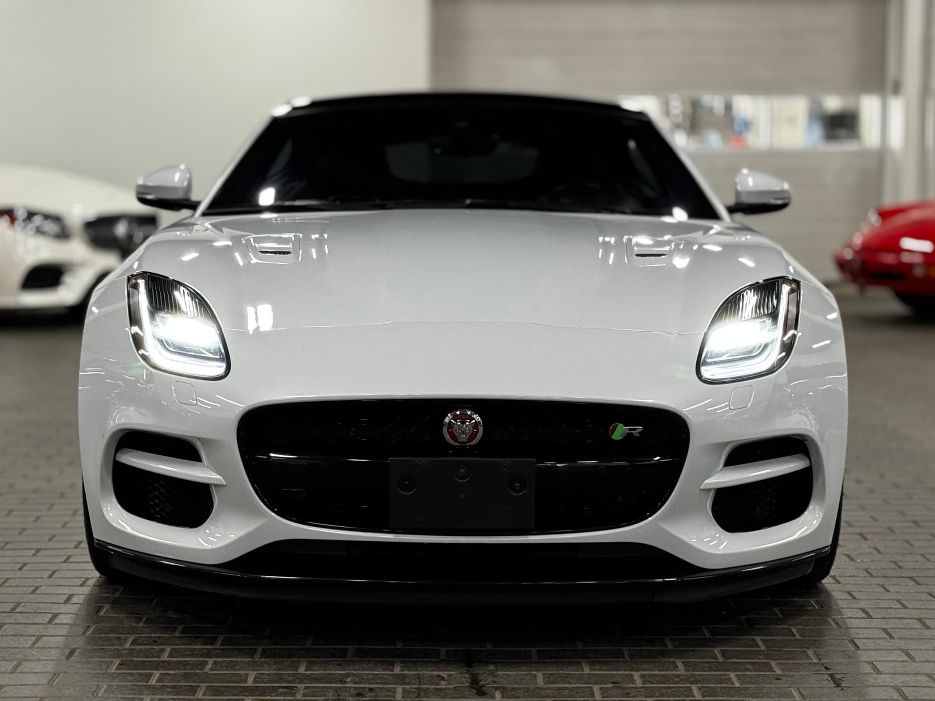 2018 Jaguar F-TYPE R