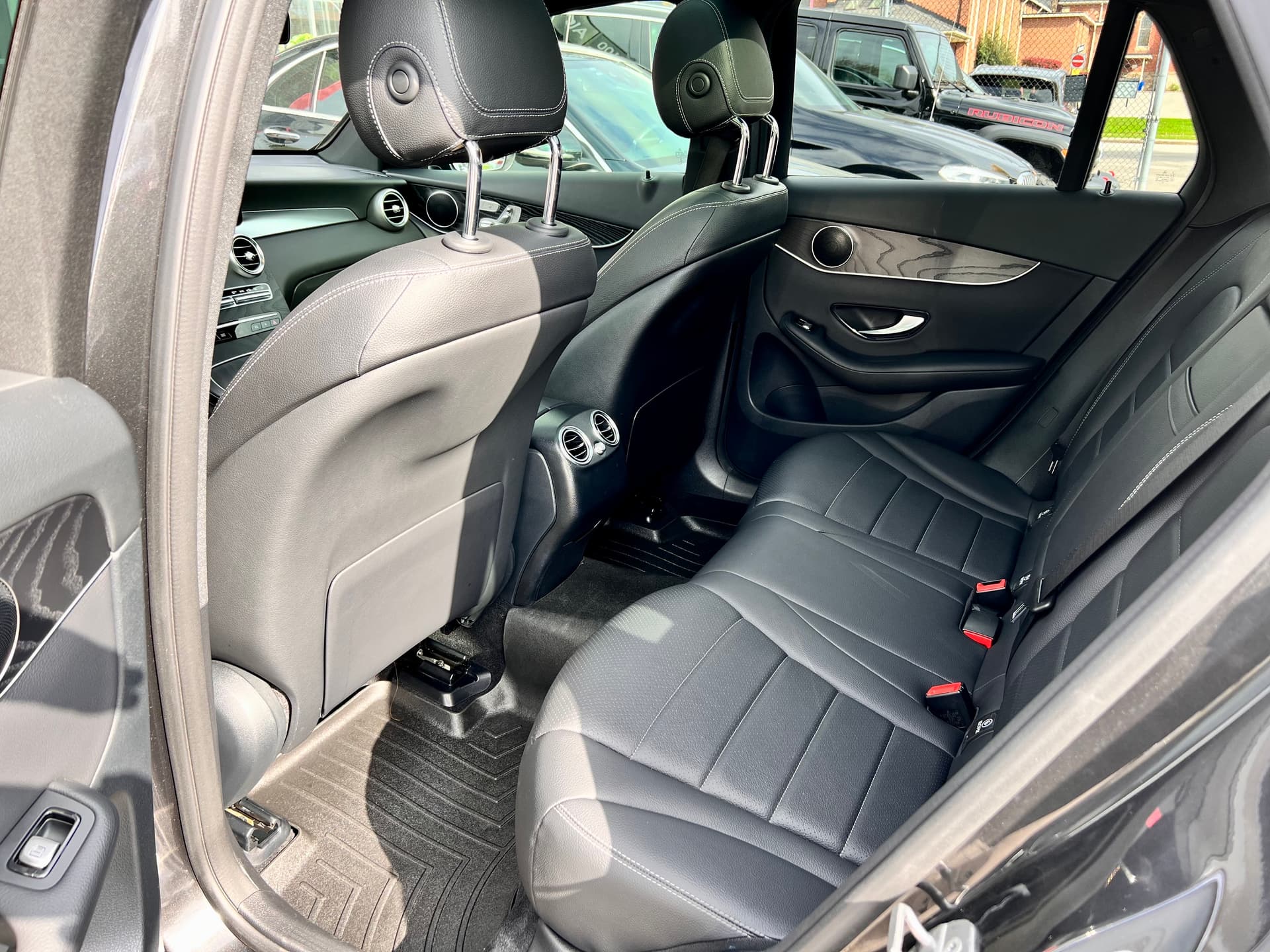 2020 Mercedes-Benz GLC-class GLC 300 4MA...