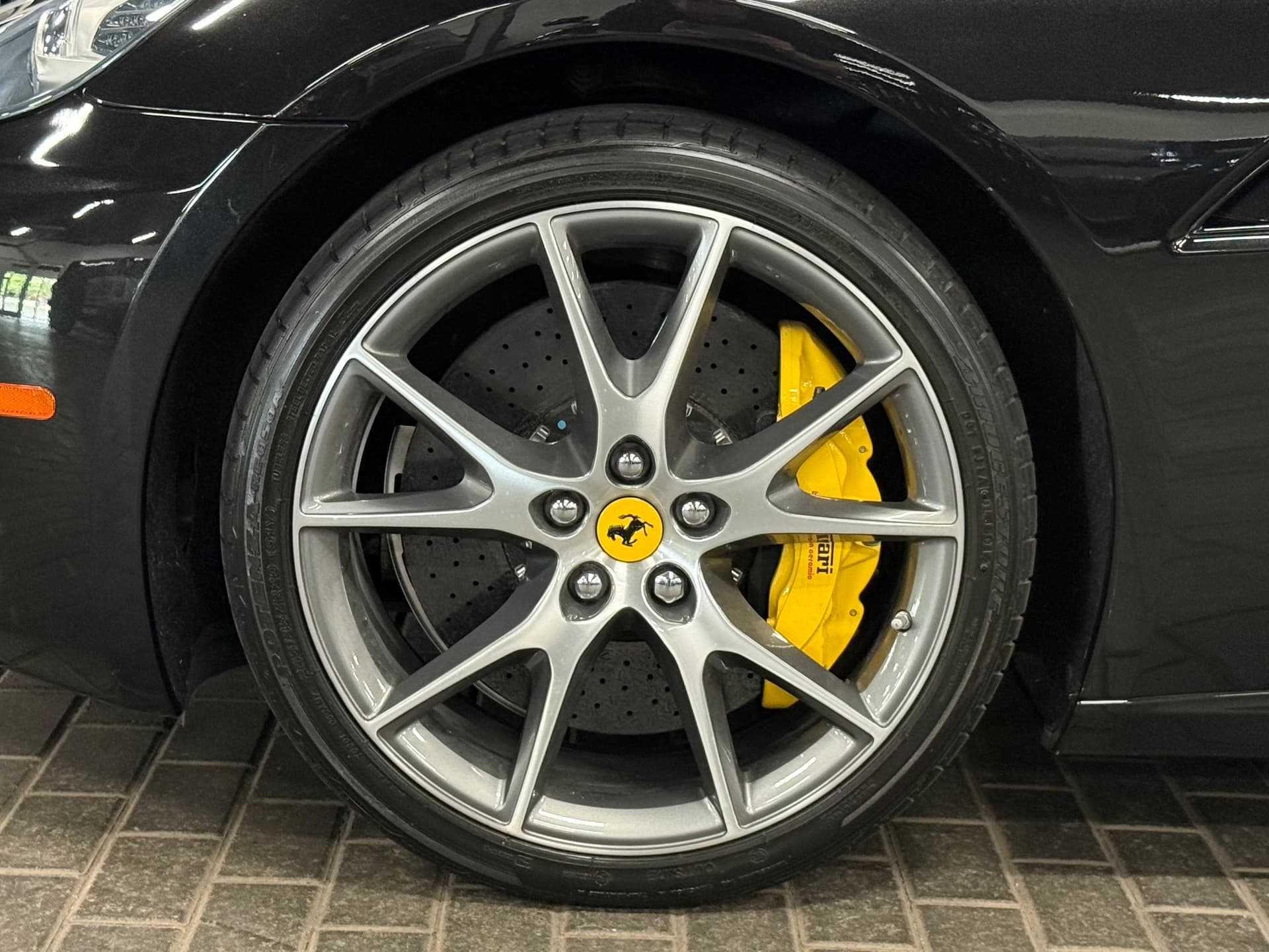 2013 Ferrari California 2dr Conv | HANDLING SPECIALE PACKAGE