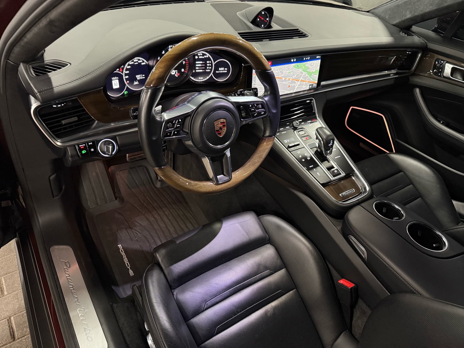 2018 Porsche Panamera Turbo Sport Turismo AWD