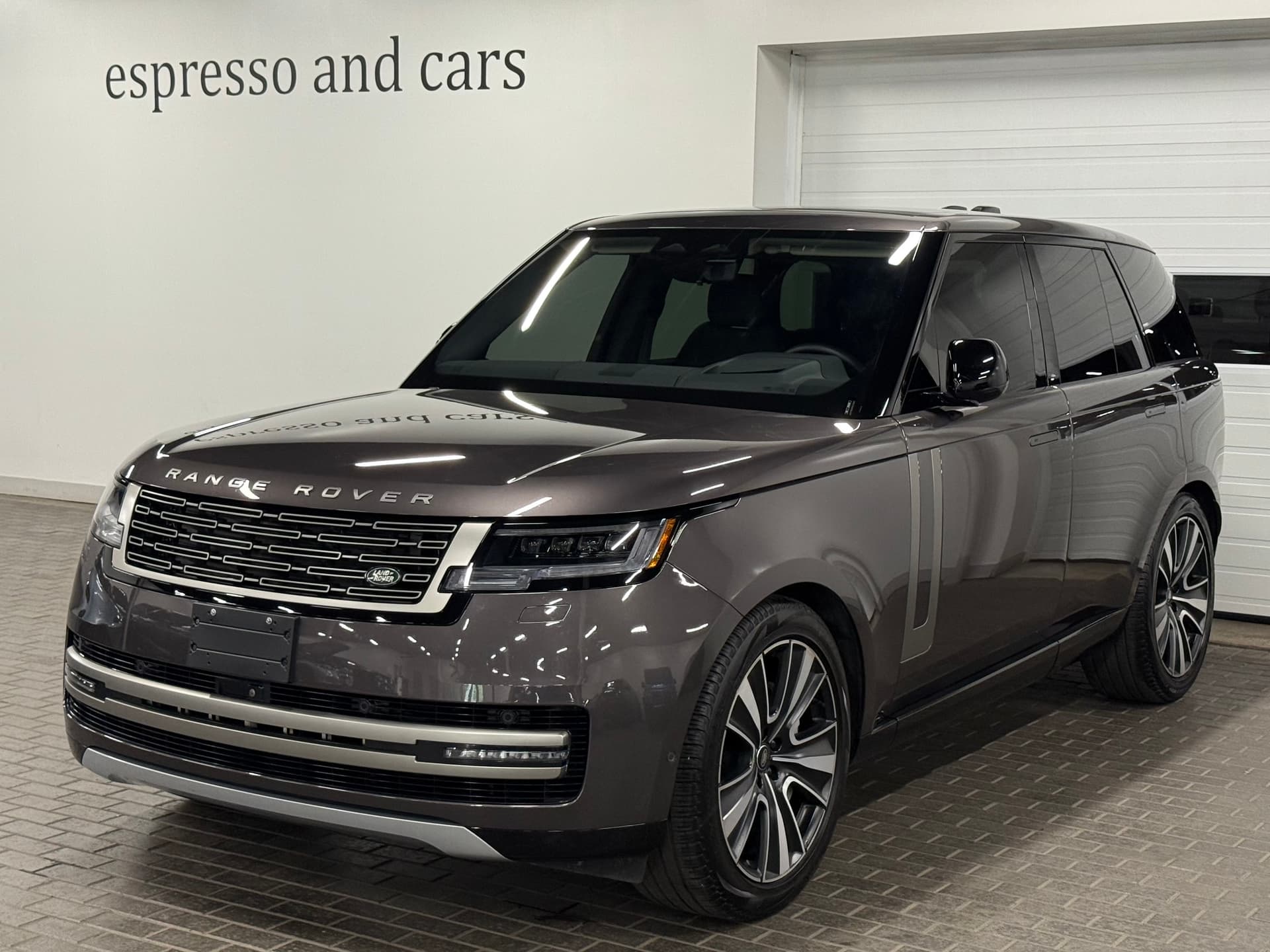 2024 Land Rover Range Rover P530 SE SWB