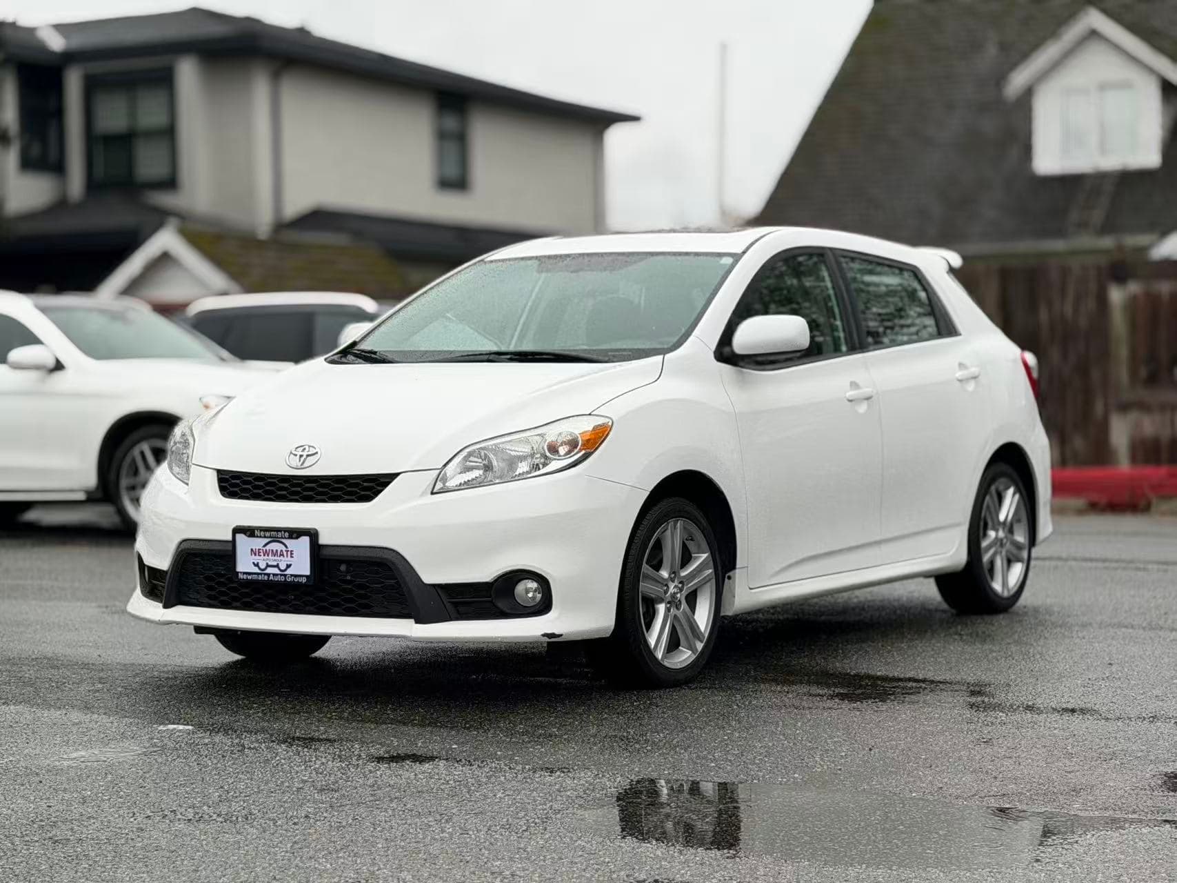 2011 Toyota Matrix S. LOCAL BC VEHICLE.