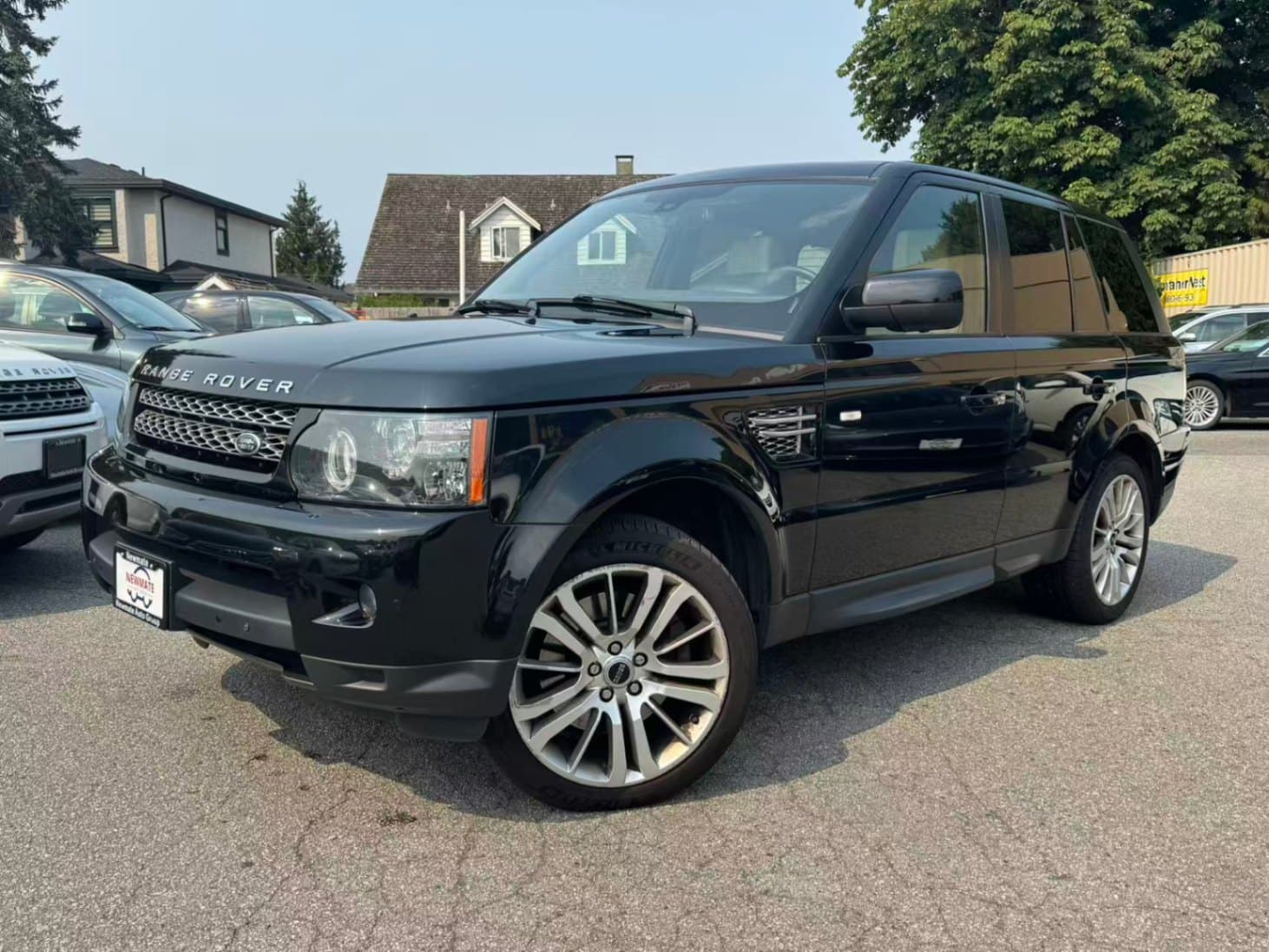 2012 Land Rover Range Rover Sport HSE Luxury. BC LOCAL VEHICLE. FULL SERVICE RECORD.