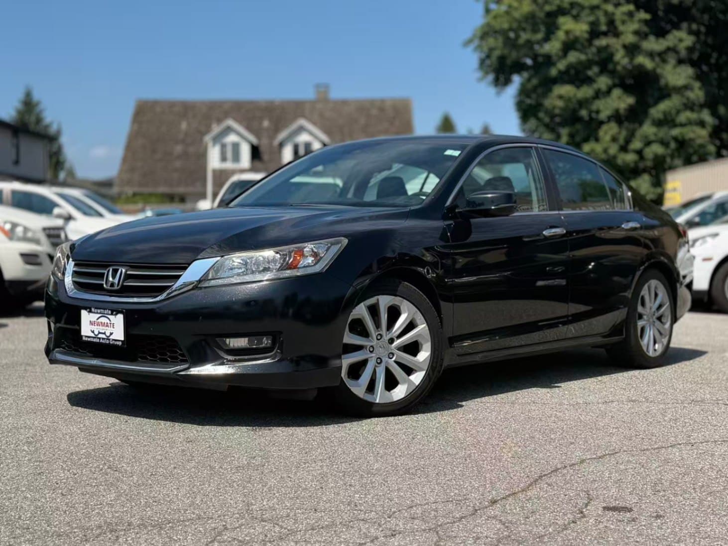 2014 Honda Accord Touring. LOCAL BC VEHICLE. ONE OWNER.