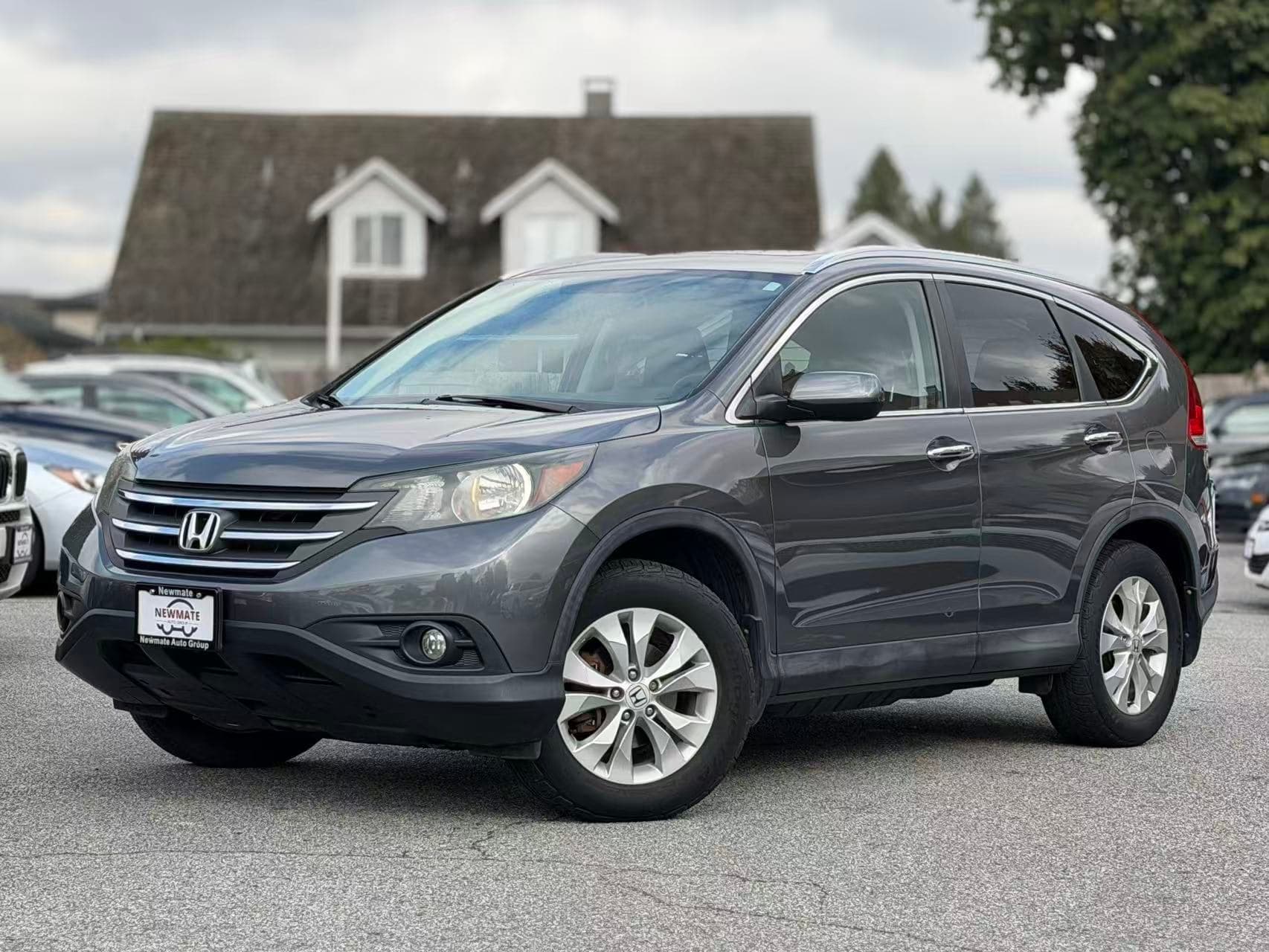 2014 Honda CR-V Touring. LOCAL BC VEHICLE. FULL SERVICE RECORD. TOP TRIM.