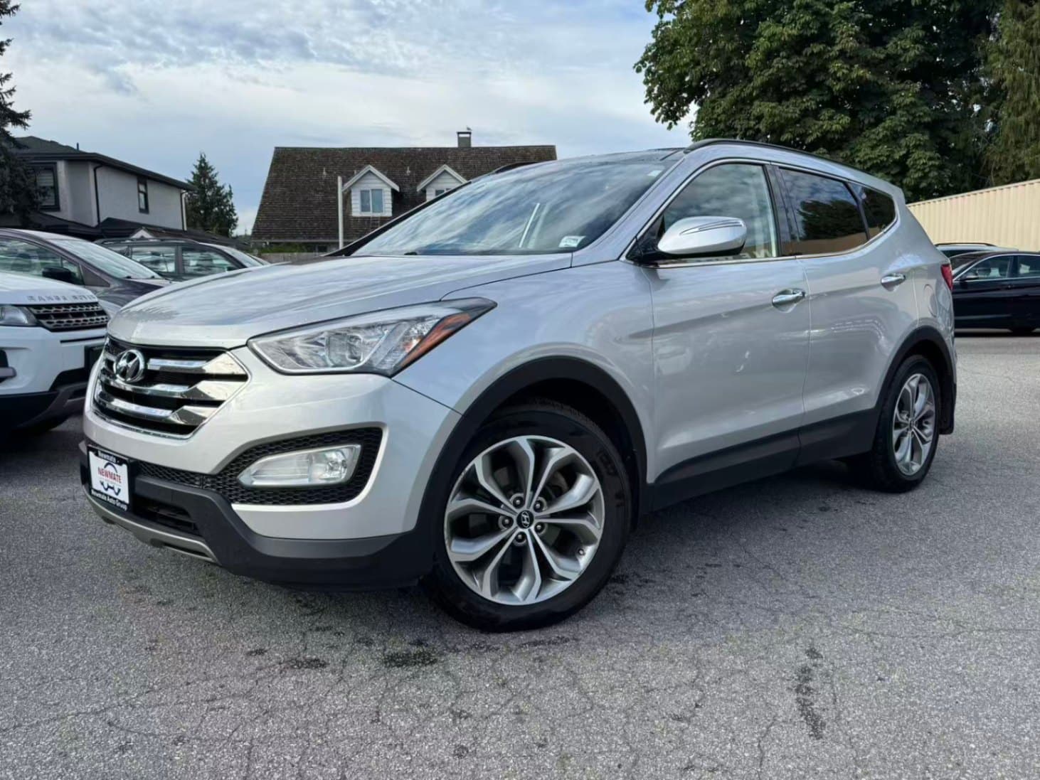 2014 Hyundai Santa Fe Sport 2.0T Limited. LOCAL BC VEHICLE. NO ACCIDENT. FULL SERVICE RECORDS.