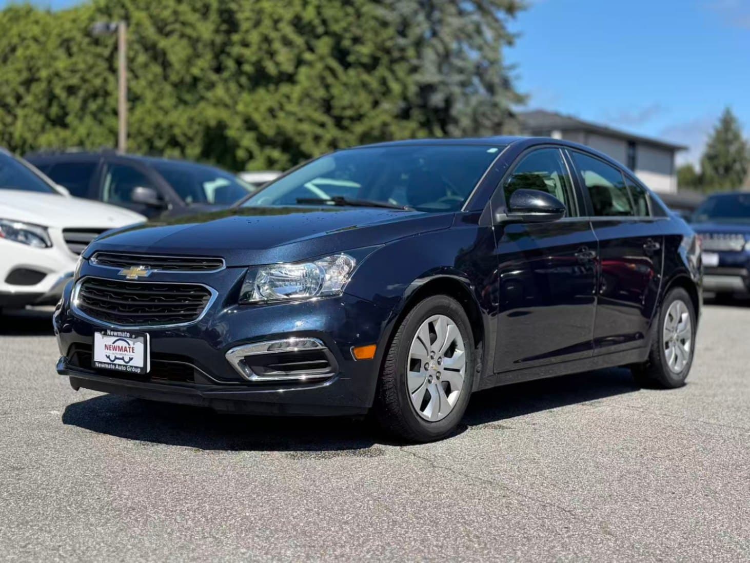 2015 Chevrolet Cruze 1LT. LOCAL BC VEHICLE. LOW KILOMETRES.