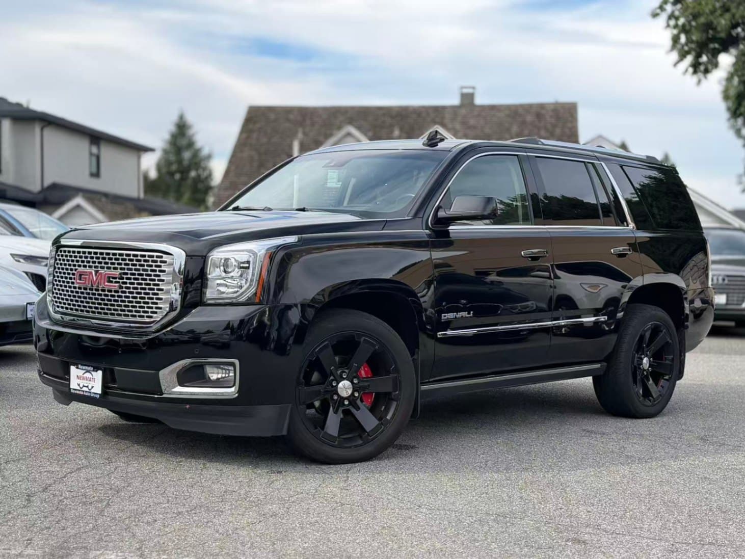 2015 GMC Yukon Denali. FULL SERVICE RECORD. 7 SEATER. FULLY OPTIONED.