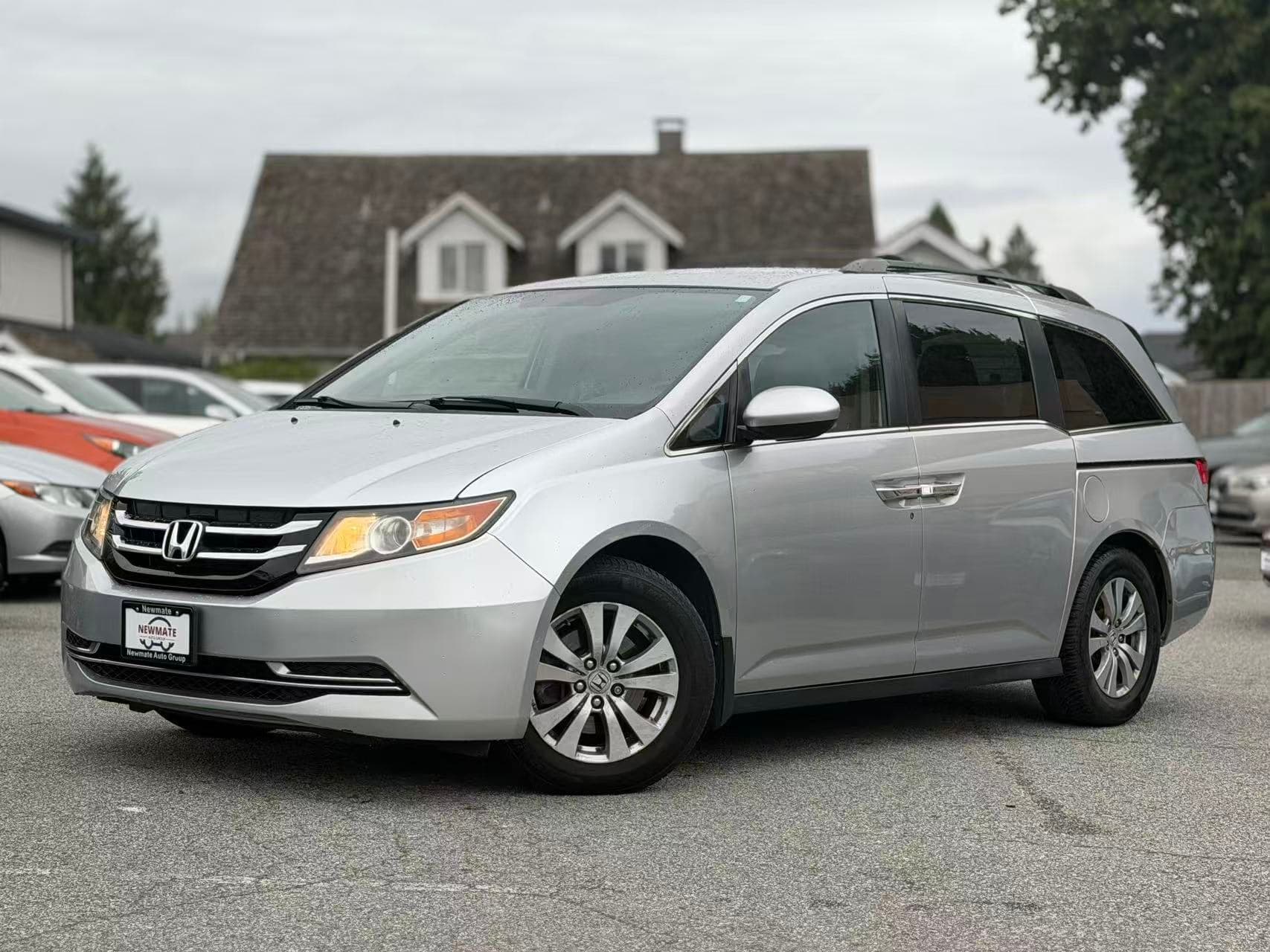 2015 Honda Odyssey EX. LOCAL BC VEHICLE. FULL SERVICE RECORD. 7 SEATER.