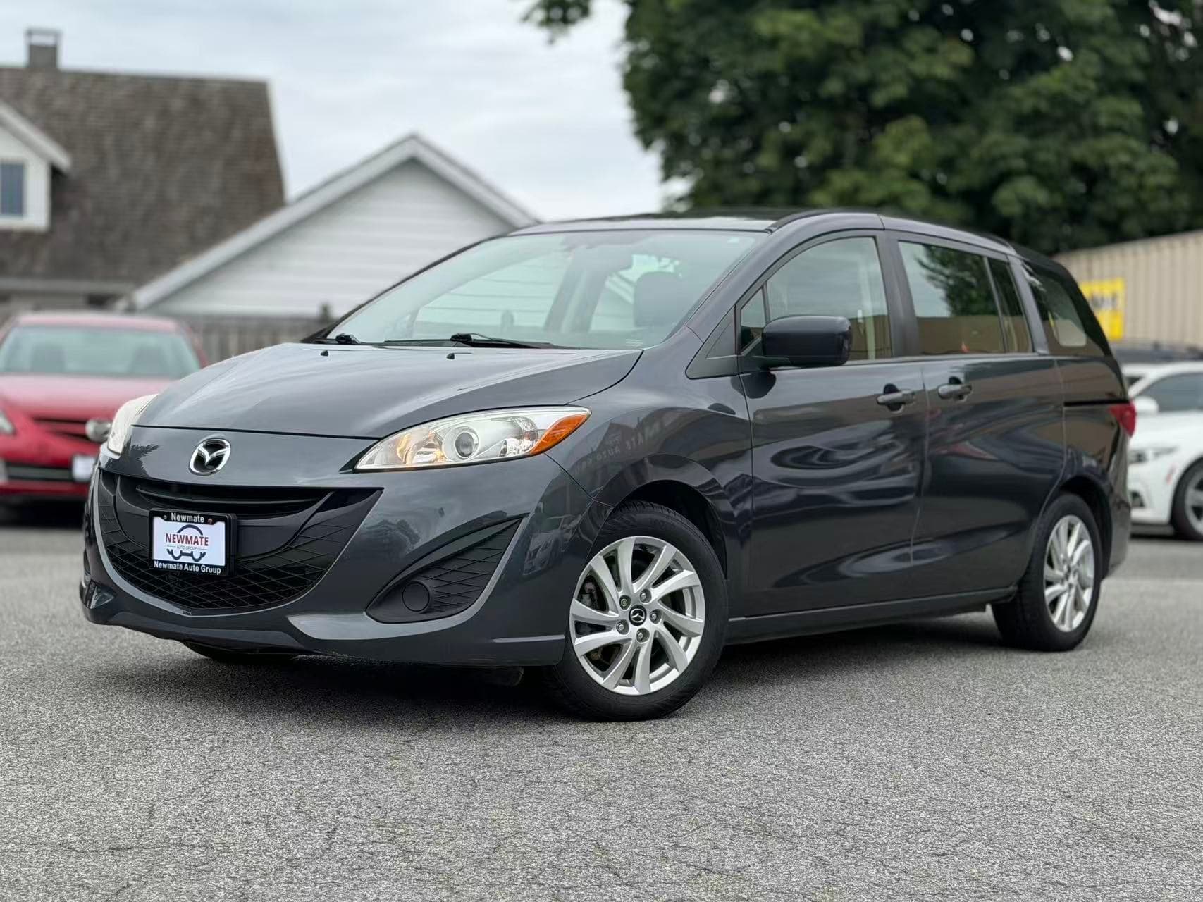 2015 Mazda Mazda5 GS. LOCAL BC VEHICLE. FULL SERVICE RECORD.