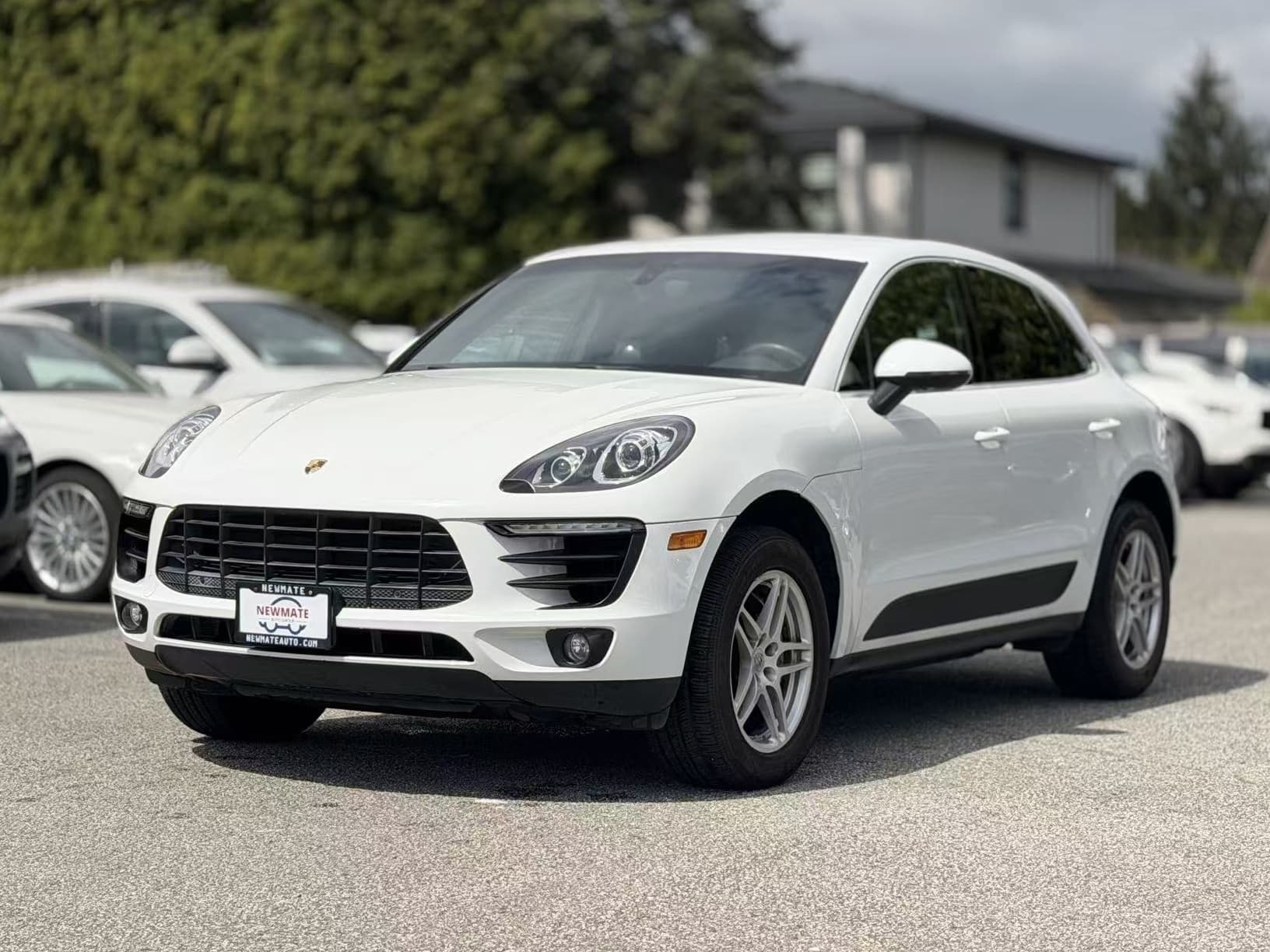 2015 Porsche Macan S. LOCAL BC VEHICLE. ONE OWNER.