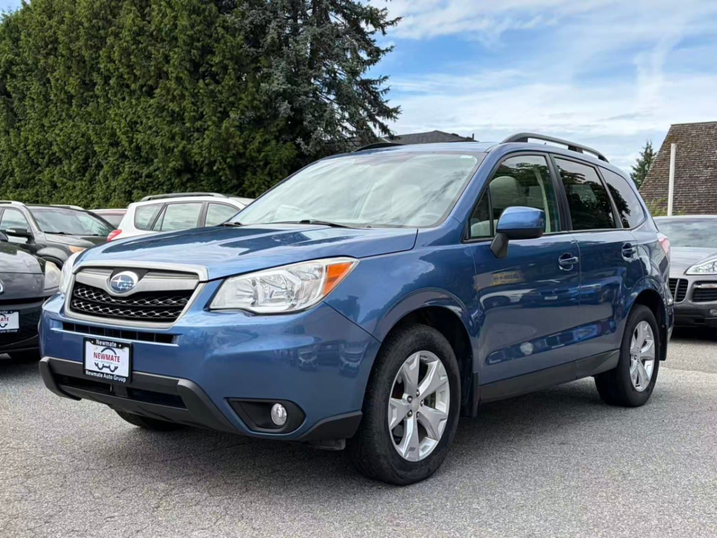 2015 Subaru Forester 2.5i Touring. NO ACCIDENT.