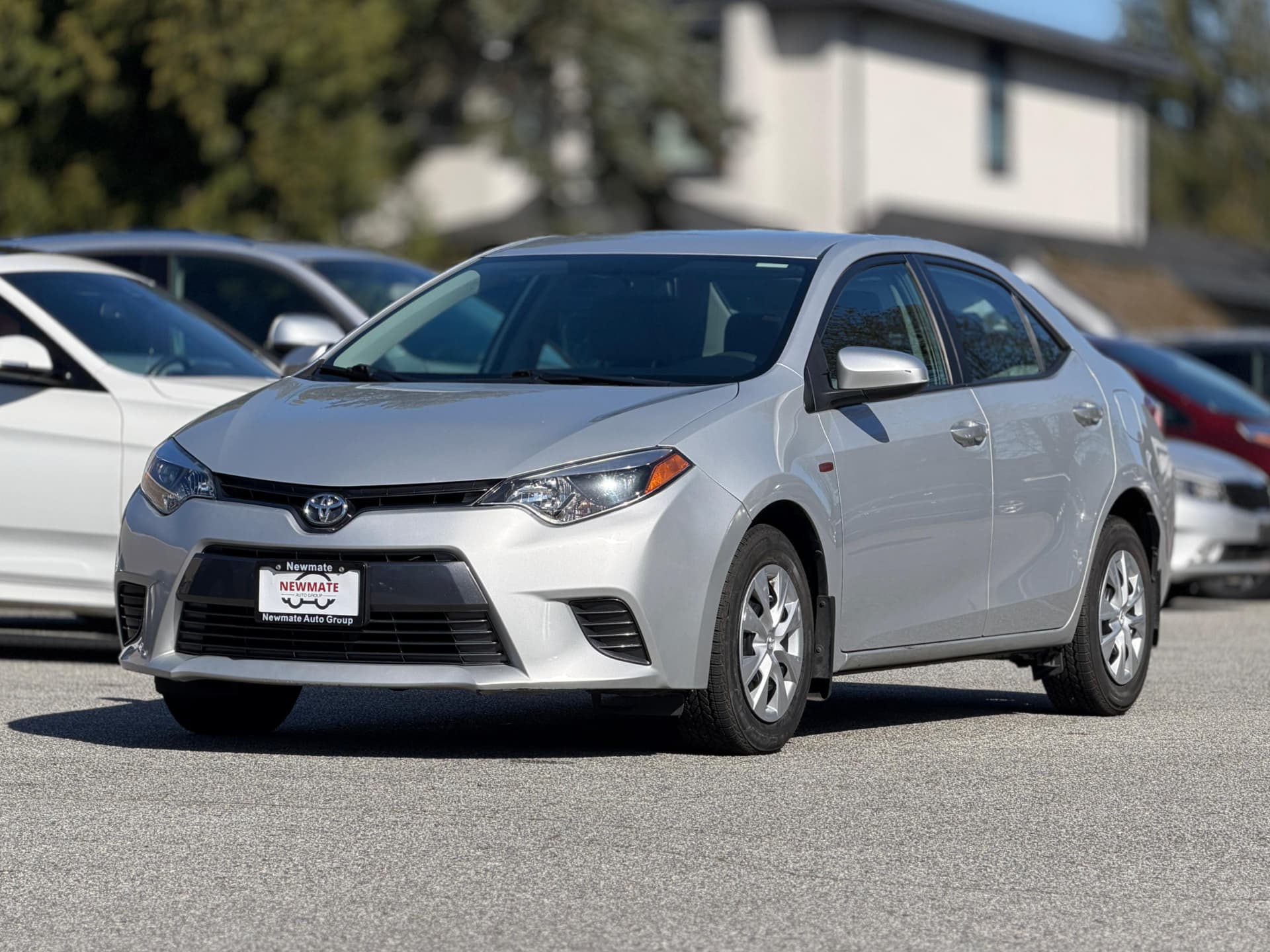2015 Toyota Corolla LE. LOCAL BC VEHICLE. NO ACCIDENT. LOW KILOMETRES.