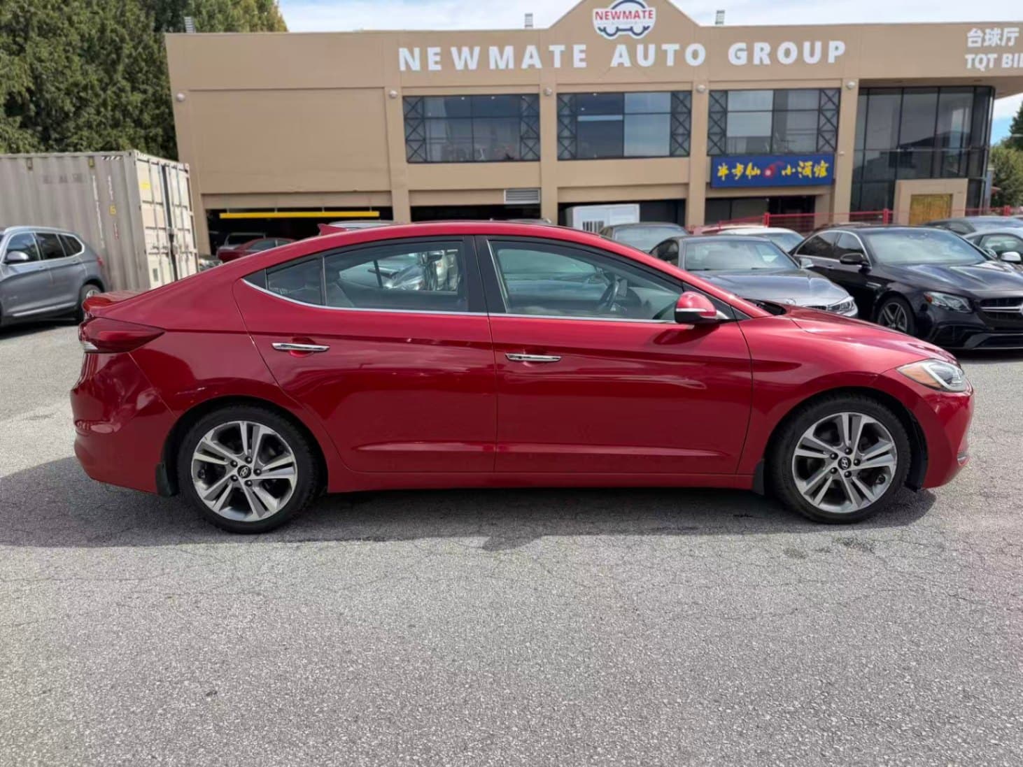 2017 Hyundai Elantra Limited. TOP TRIM. RUNS GREAT.