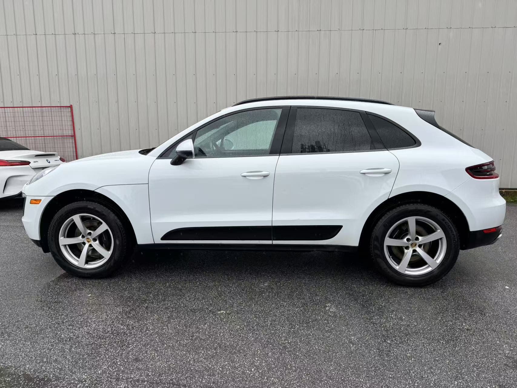 2017 Porsche Macan AWD 4dr