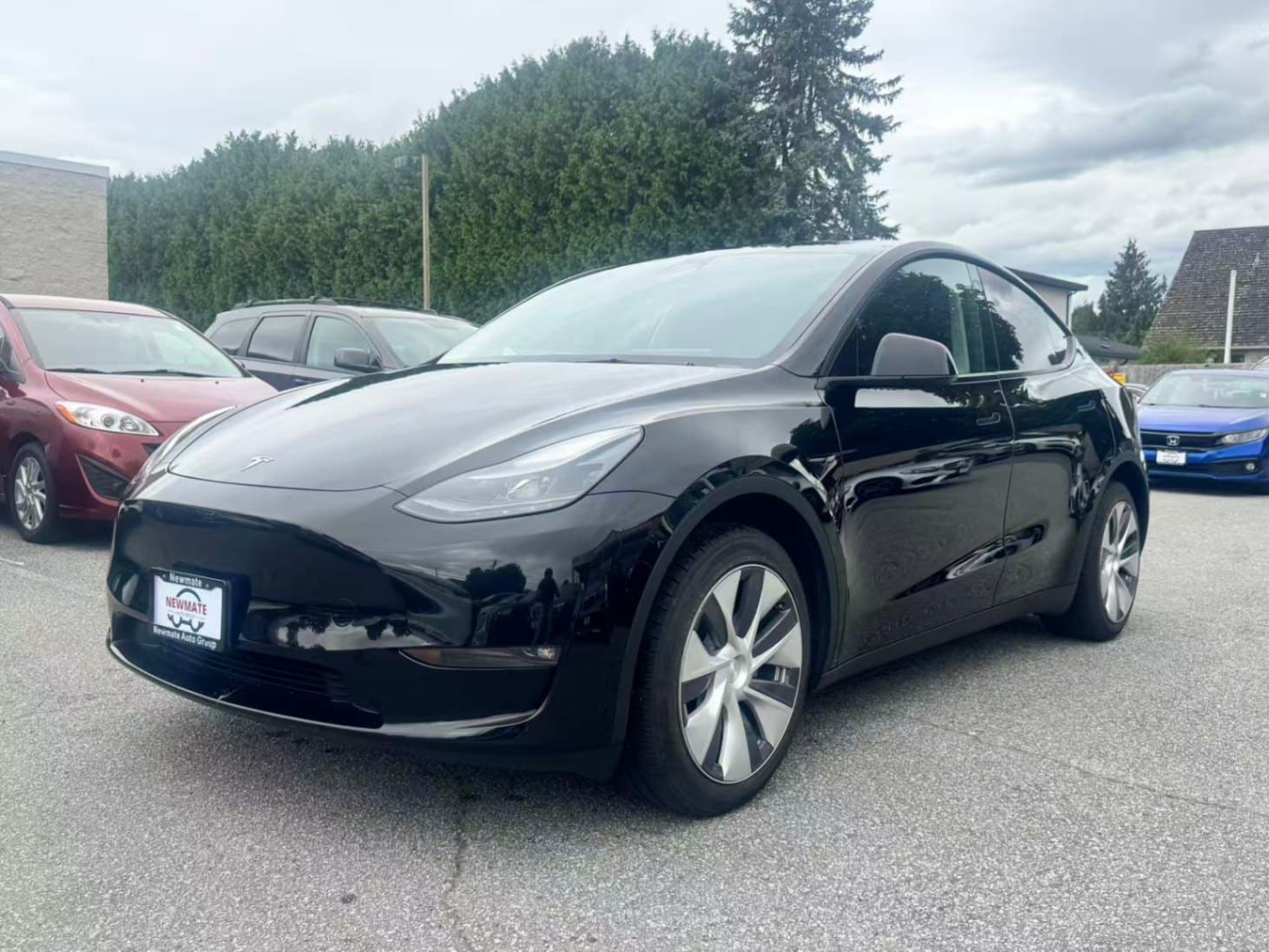 2023 Tesla Model Y Long Range. LOCAL BC VEHICLE. ONE OWNER. NO ACCIDENT.