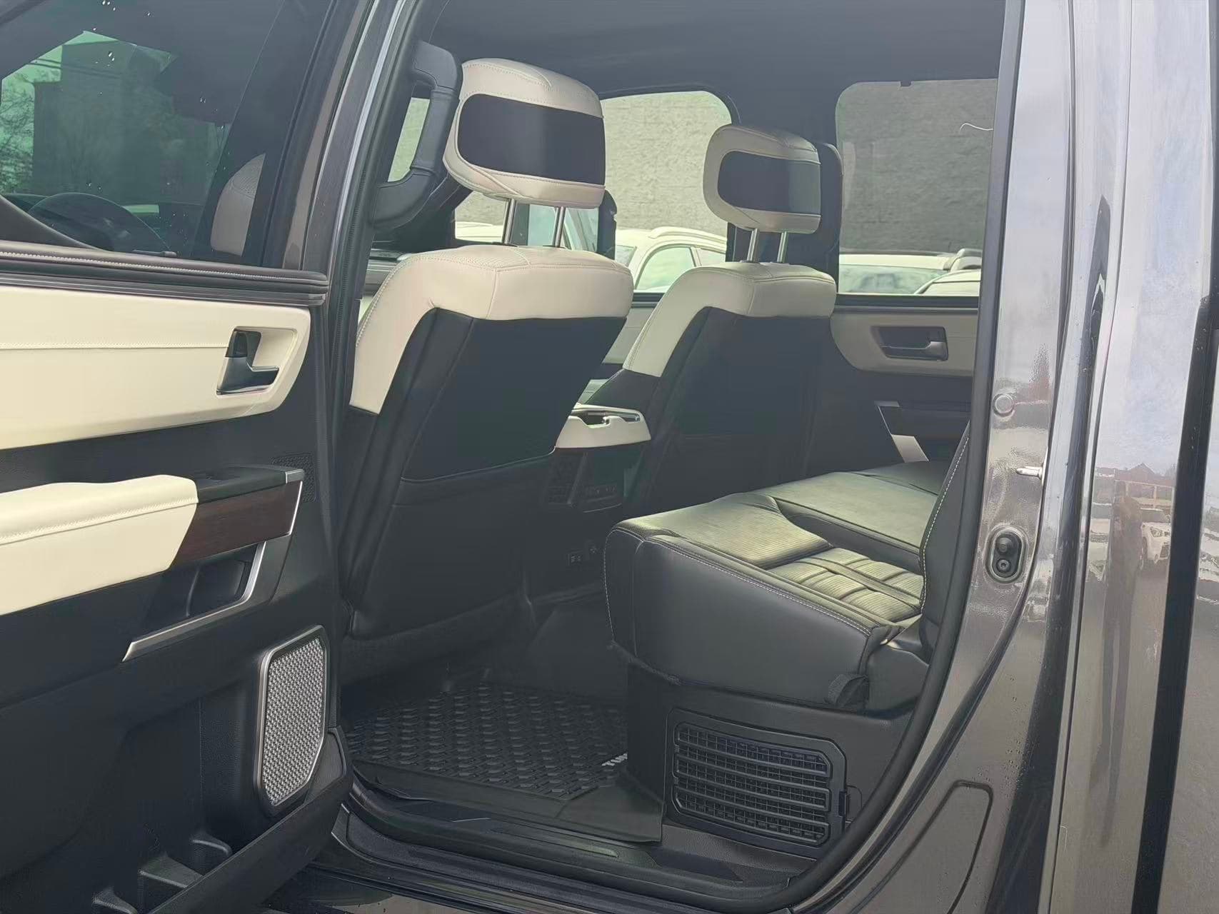 2023 Toyota Tundra Crewmax Capstone Hybrid. LOCAL BC VEHICLE. ONE OWNER. LOW KILOMETRES.