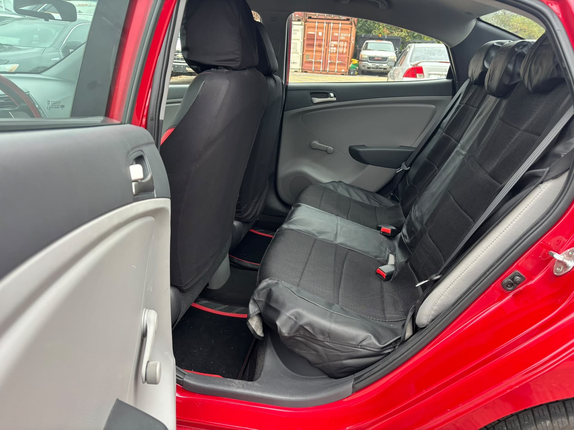 2015 Hyundai Accent 4dr Sdn Auto LE